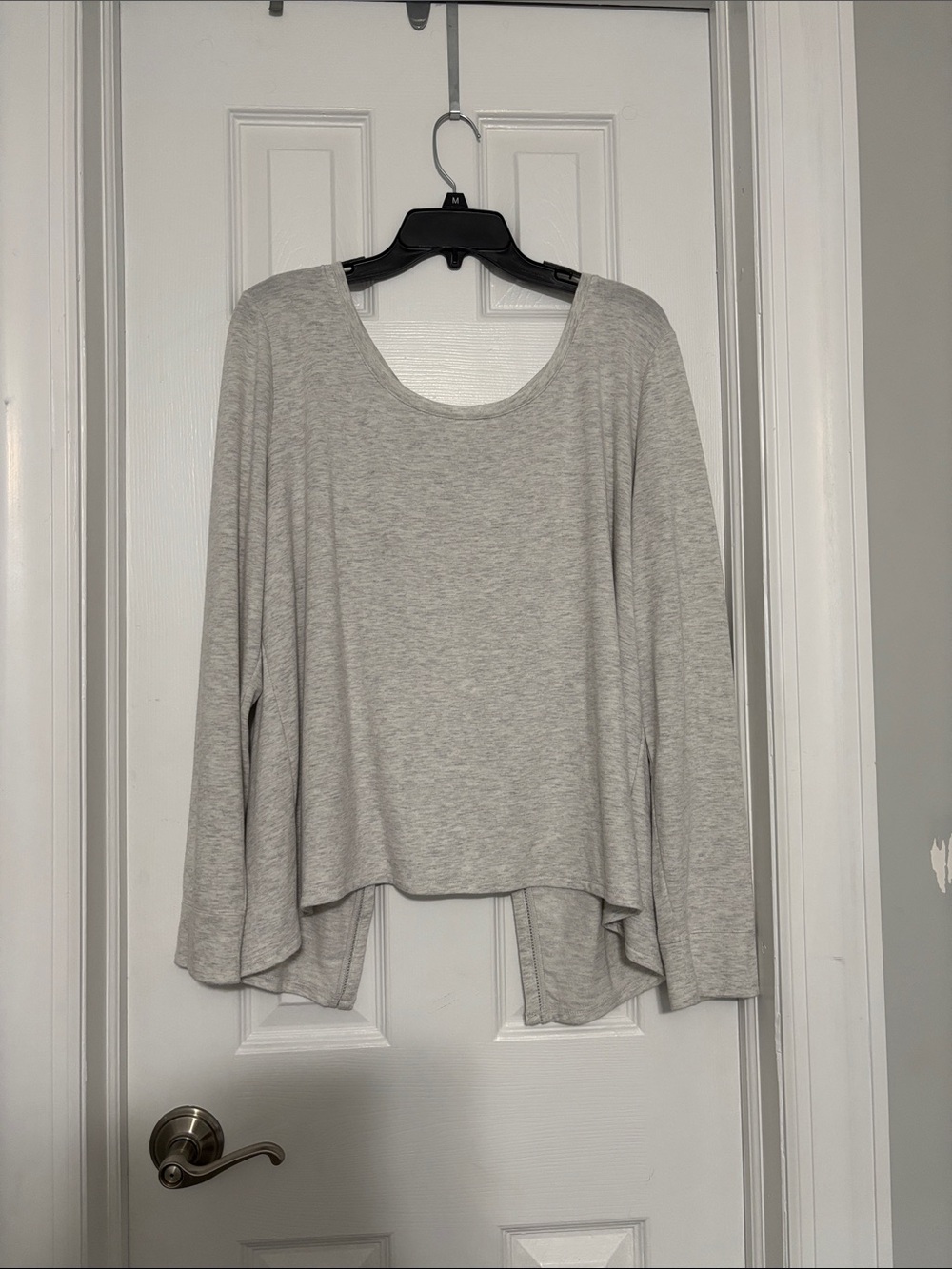 Victoria's Secret Light Gray Scoop-Neck Long Sleeve Top